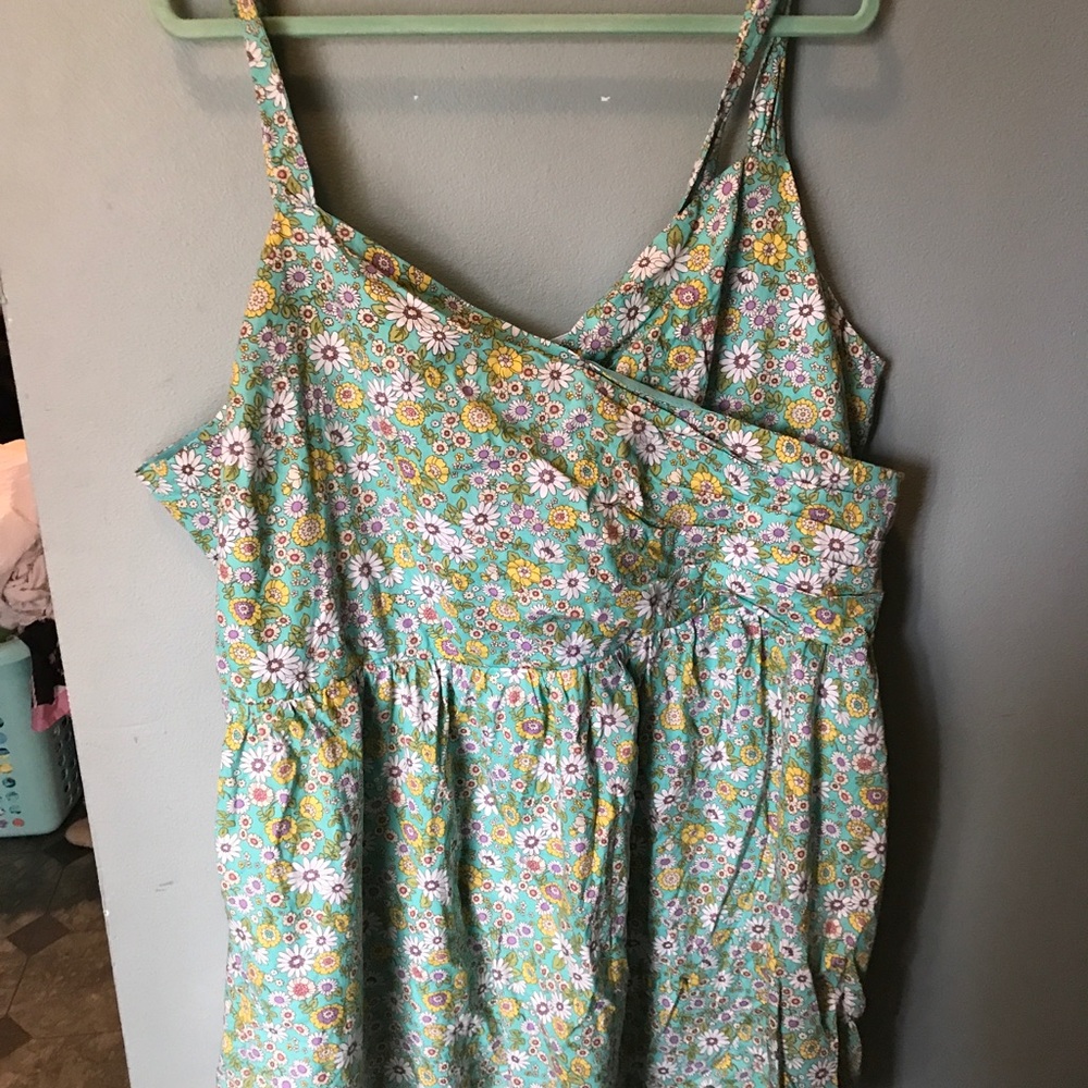 Sundress - Picture 3 of 4
